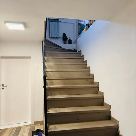 Gini House *